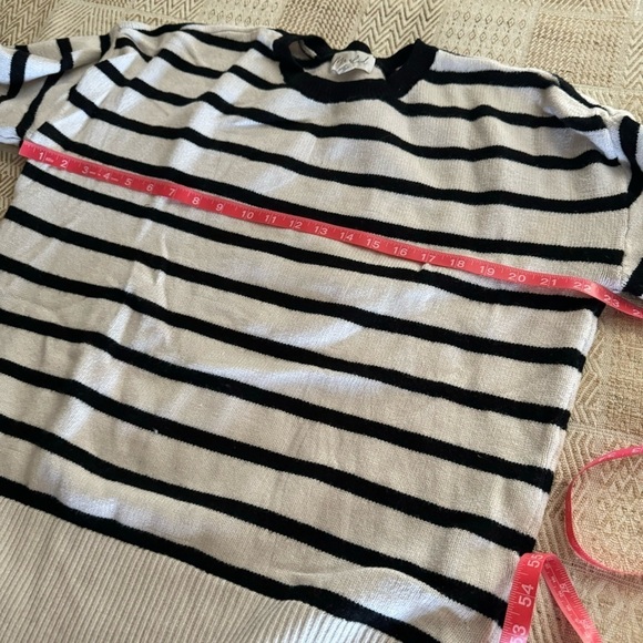 Marled Oversized Boxy Stripe Sweater - Picture 5 of 6